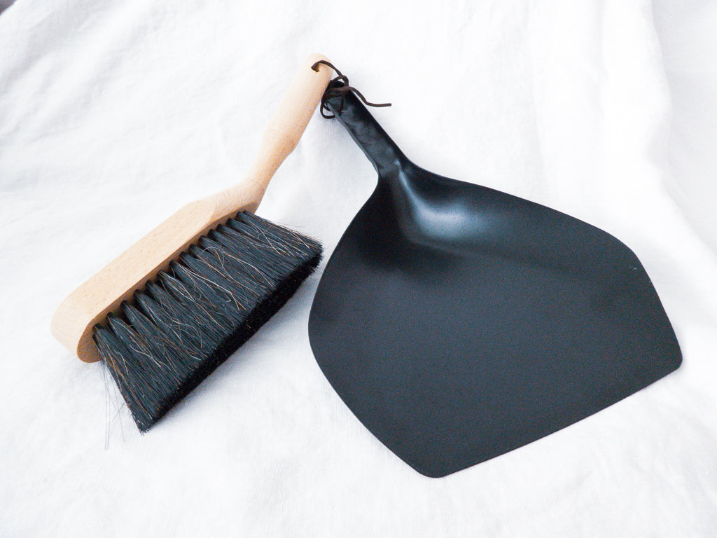 Large natural hair dustpan